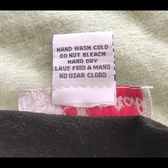 Lipstick Silver & Black Sequined Sleeveless Top - Picture 10 of 10